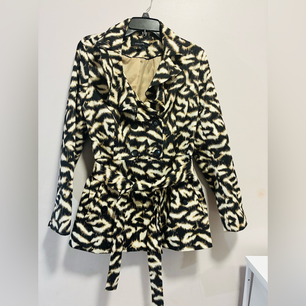 Halogen Black and Cream Trench Coat